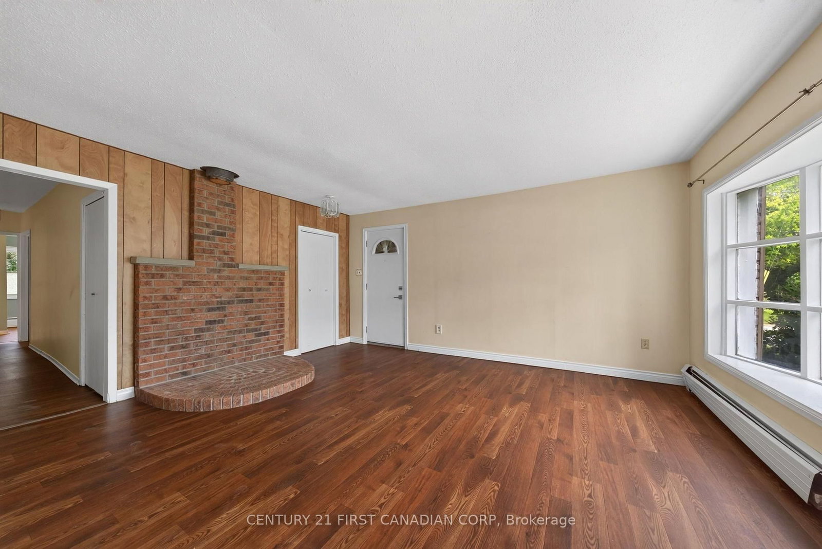 9 Park Crescent • Middlesex Centre, ON photo 5