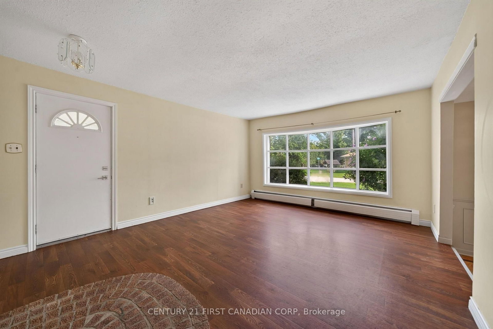 9 Park Crescent • Middlesex Centre, ON photo 6
