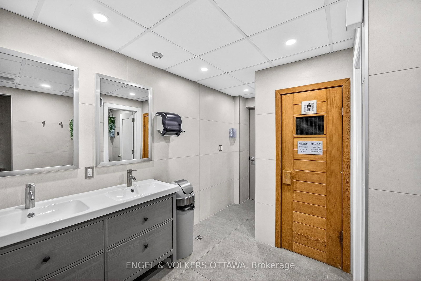 160 George Street • #2404 • Ottawa, ON photo 45