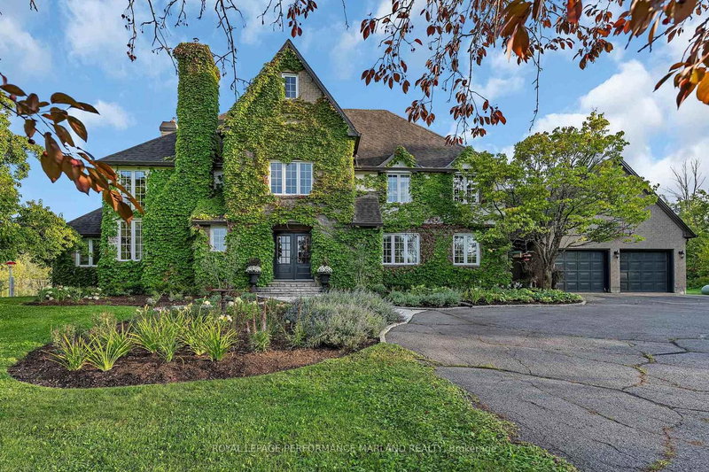 3940 Louiseize Road