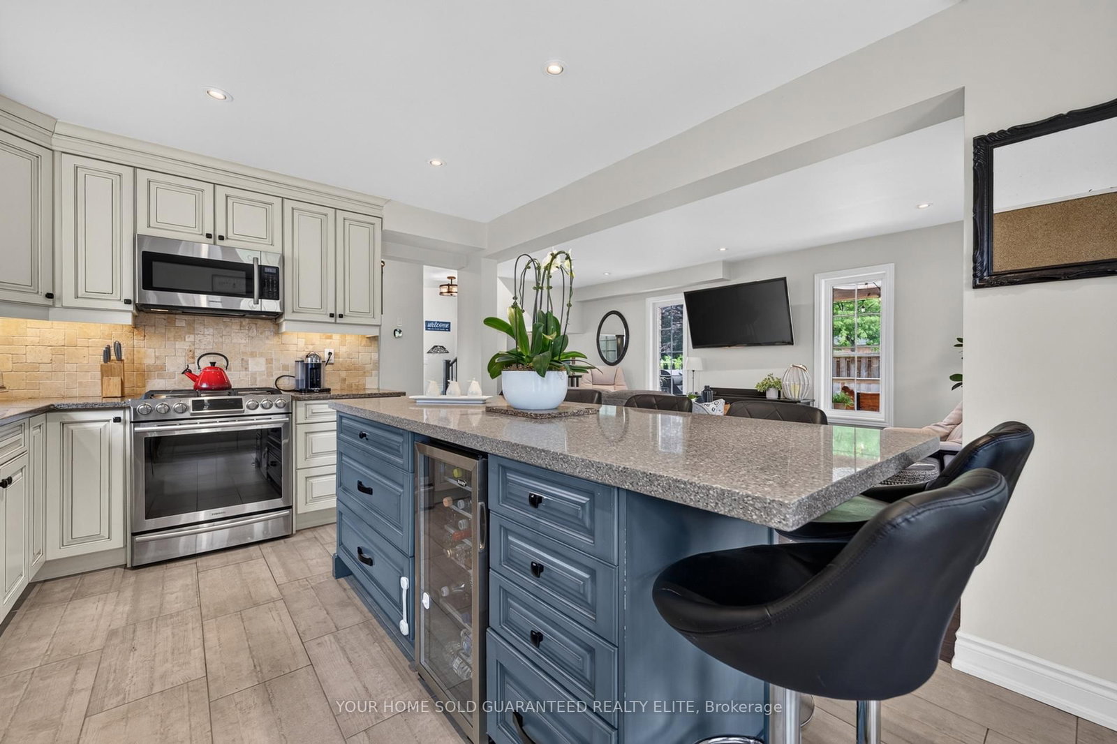 104 Udell Way • Grimsby, ON photo 10