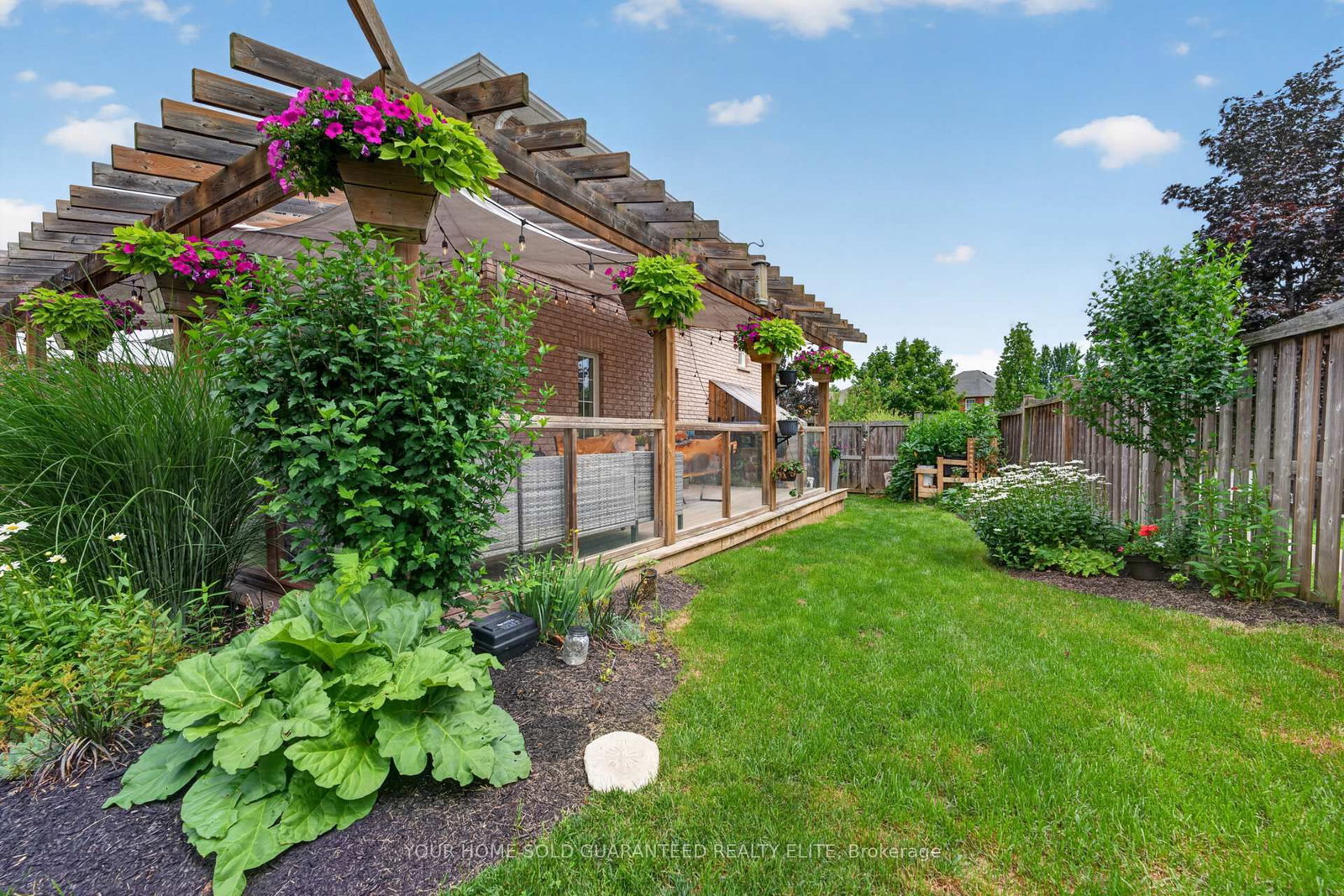 104 Udell Way • Grimsby, ON photo 37