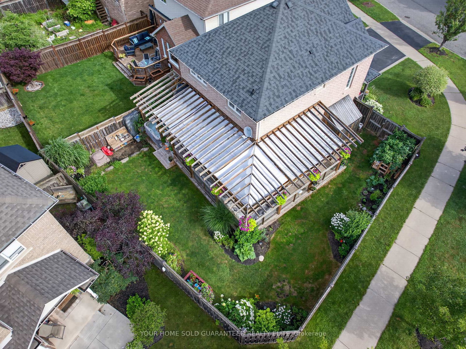 104 Udell Way • Grimsby, ON photo 42