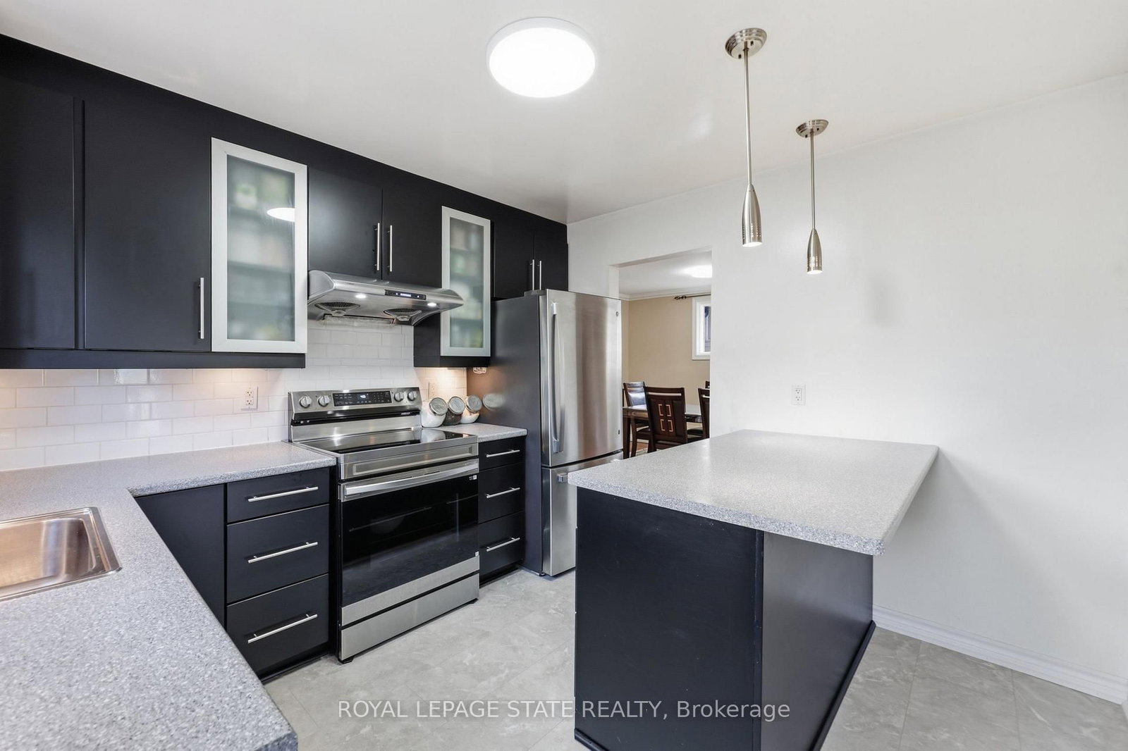 63 Folkestone Avenue • Hamilton, ON photo 10