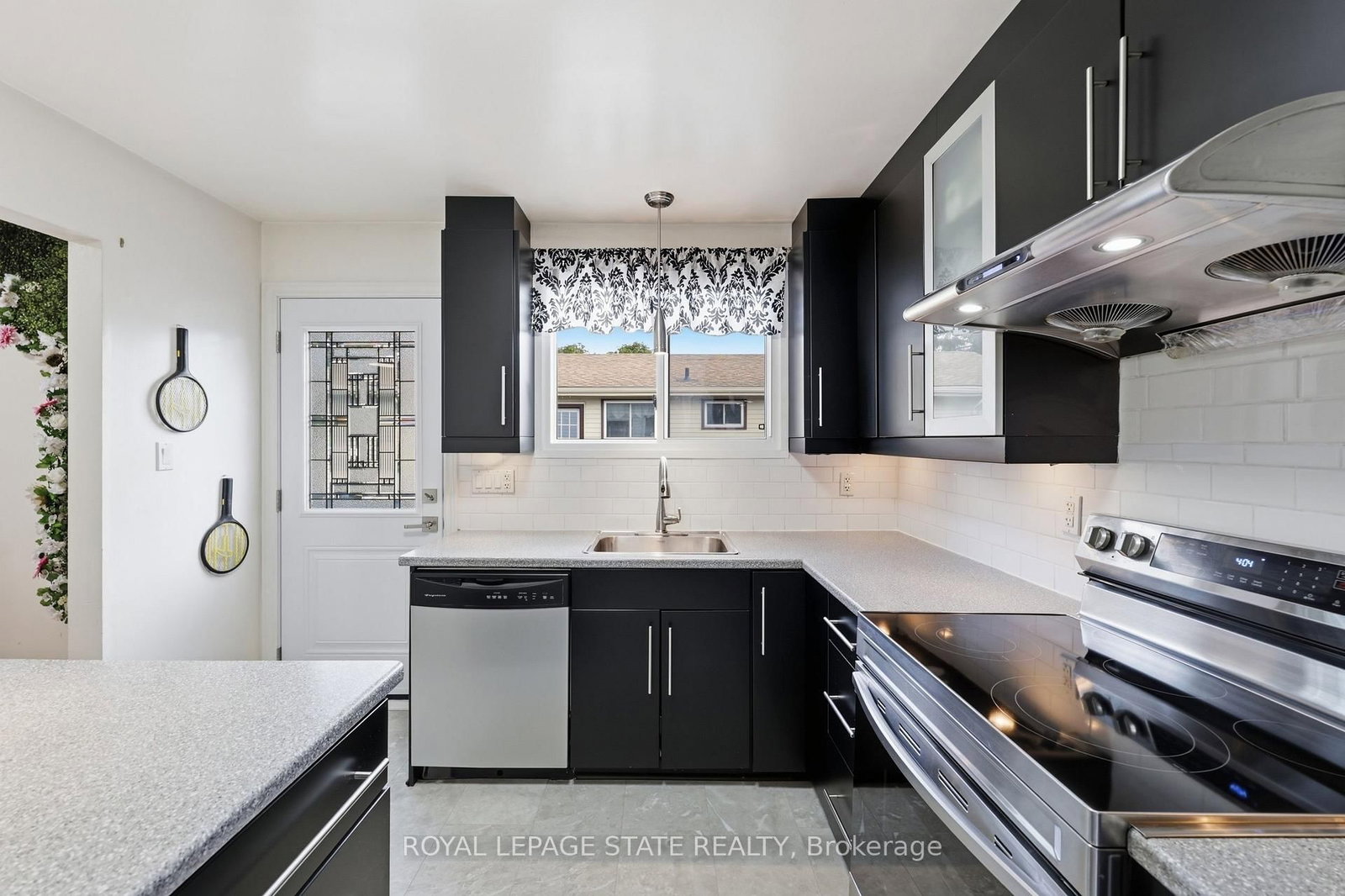 63 Folkestone Avenue • Hamilton, ON photo 11