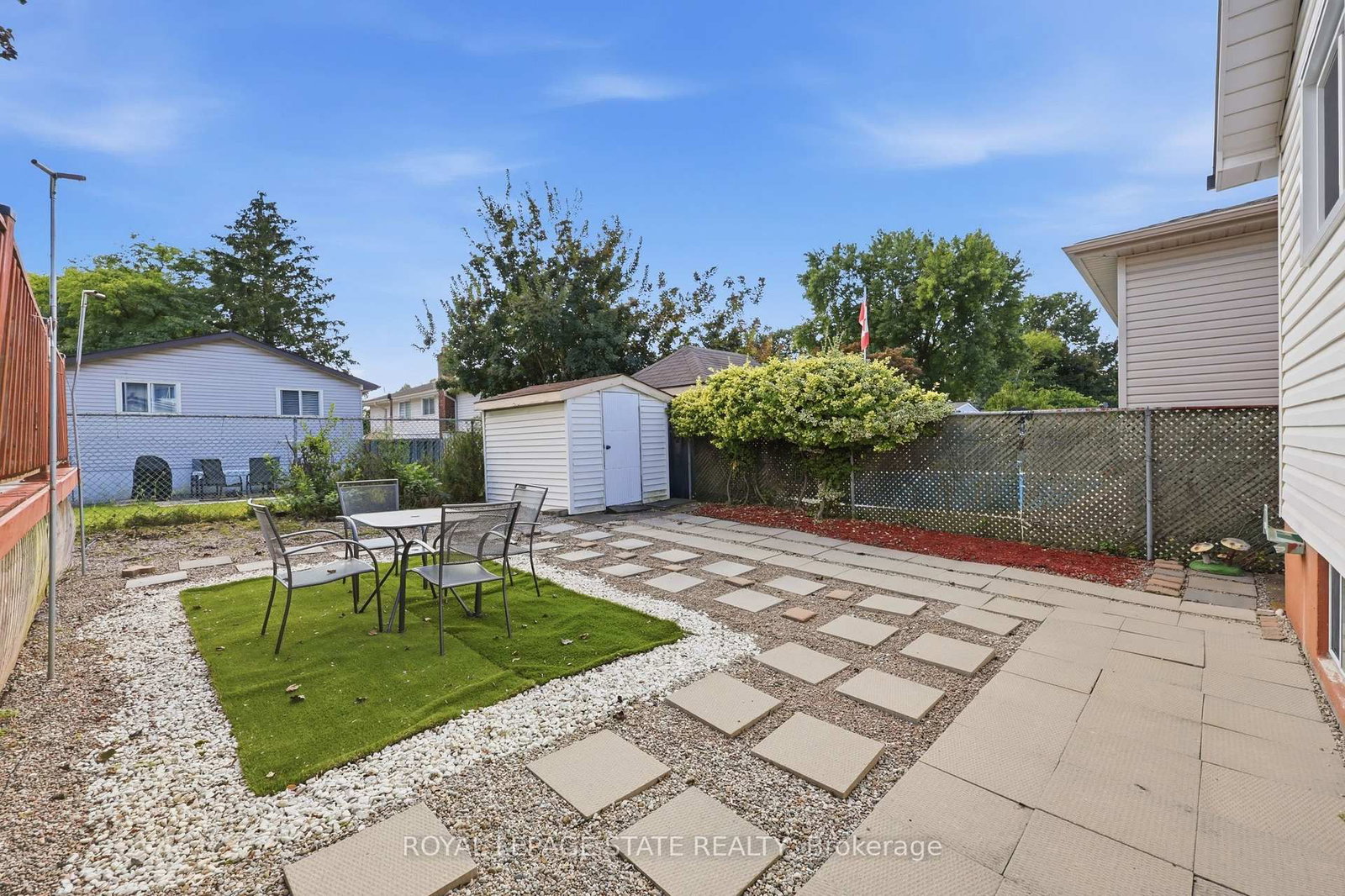 63 Folkestone Avenue • Hamilton, ON photo 36
