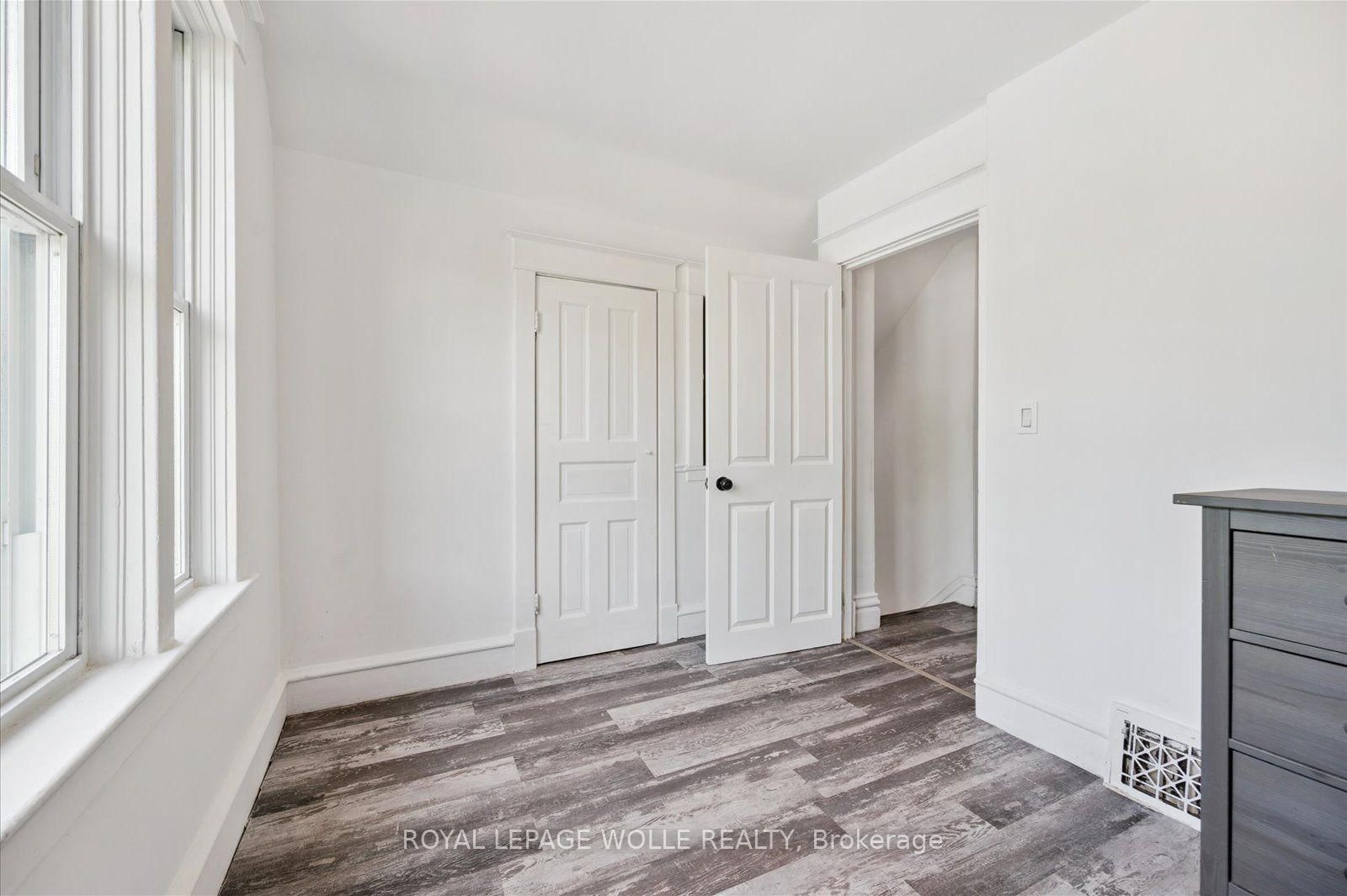 99 Cedar Street • Cambridge, ON photo 18