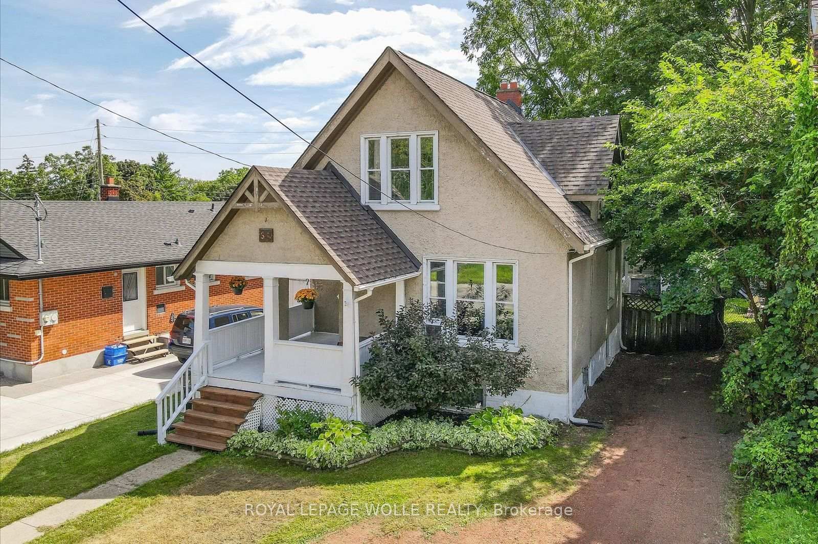 99 Cedar Street • Cambridge, ON photo 2