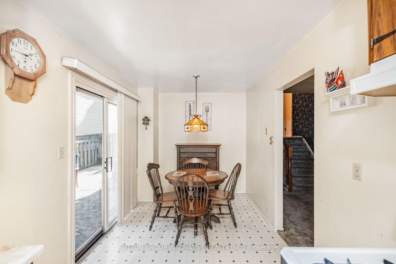 703 Upper Wentworth Street • Hamilton, ON photo 10