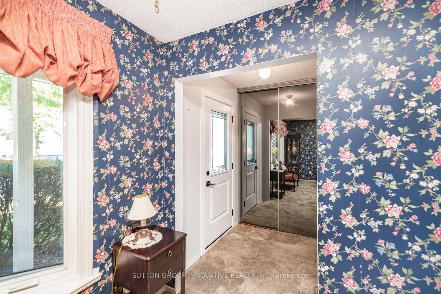 703 Upper Wentworth Street • Hamilton, ON photo 5
