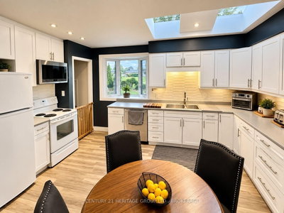 34 Harvard Place • Loyalist, ON photo 4