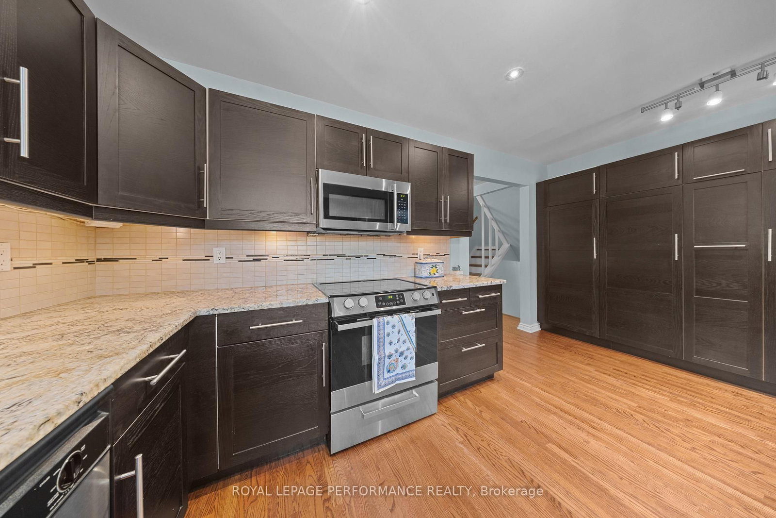 2177 Bingham Street • Ottawa, ON photo 9