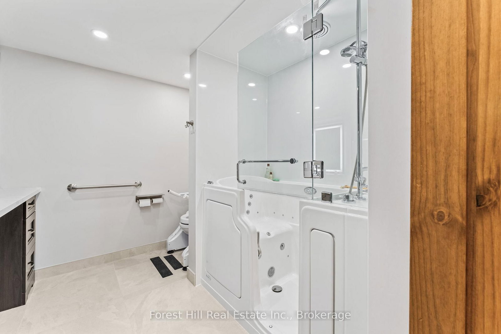 1062 Pine Lake Road • Gravenhurst, ON photo 18