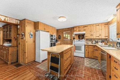 1062 Pine Lake Road • Gravenhurst, ON photo 9