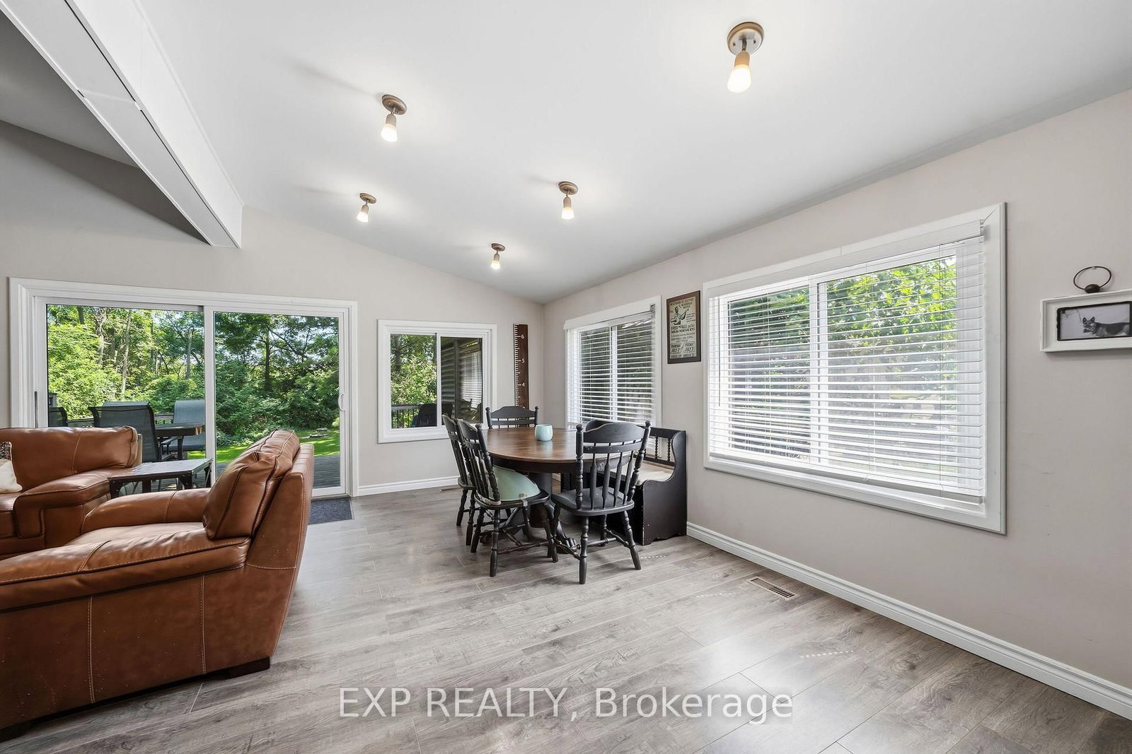 250 Orchard Avenue • Zorra, ON photo 8