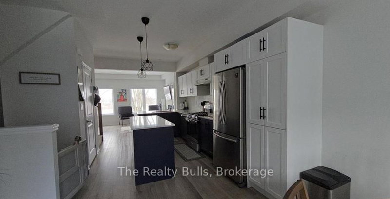 21 - 124 COMPASS Trail