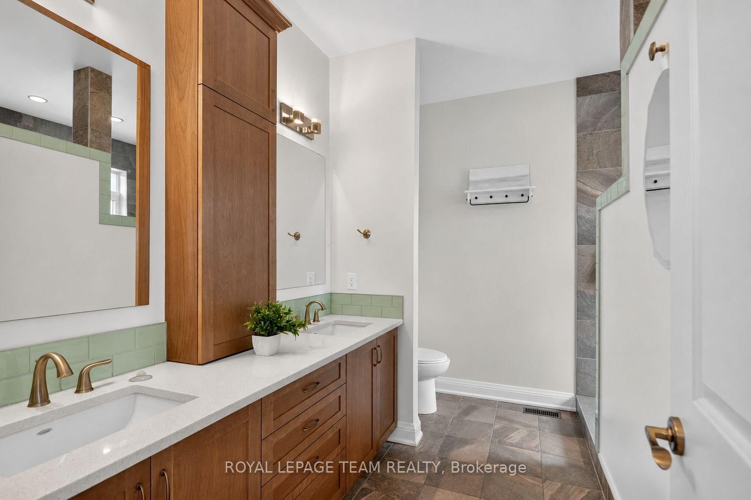 1801 CEDARLAKES Way • Greely, ON photo 21