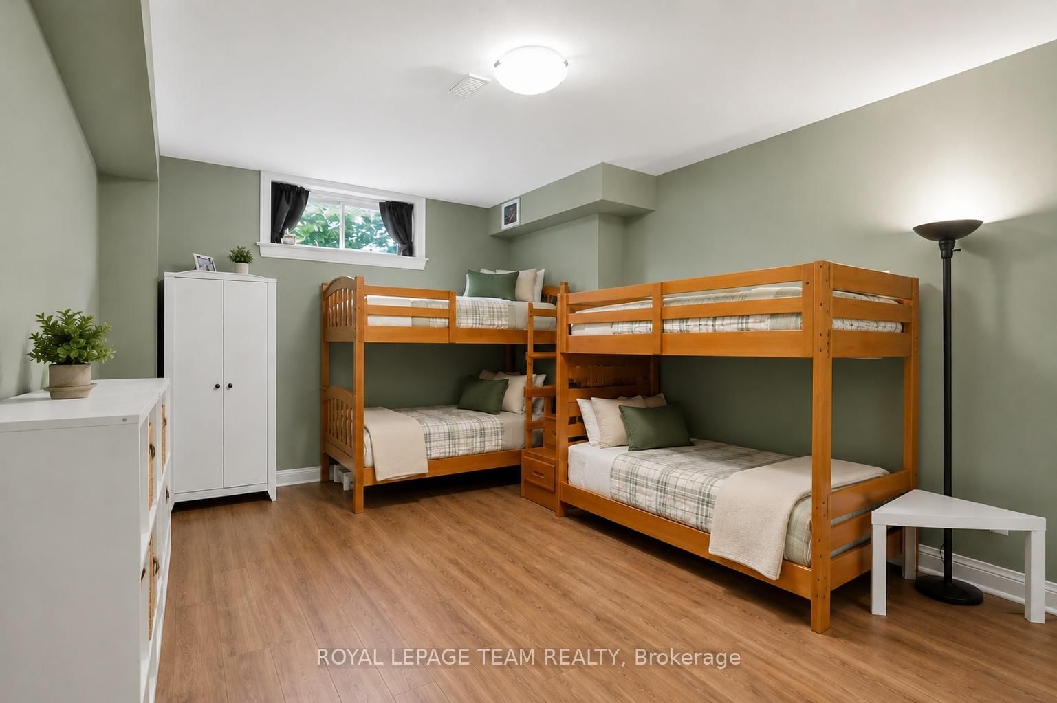 1801 CEDARLAKES Way • Greely, ON photo 33