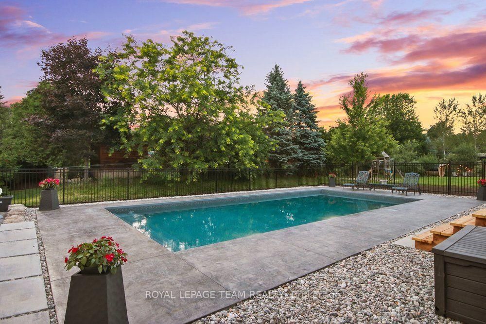1801 CEDARLAKES Way • Greely, ON photo 42