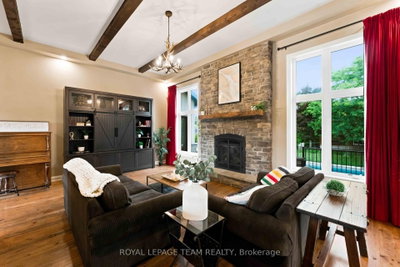 1801 CEDARLAKES Way • Greely, ON photo 6