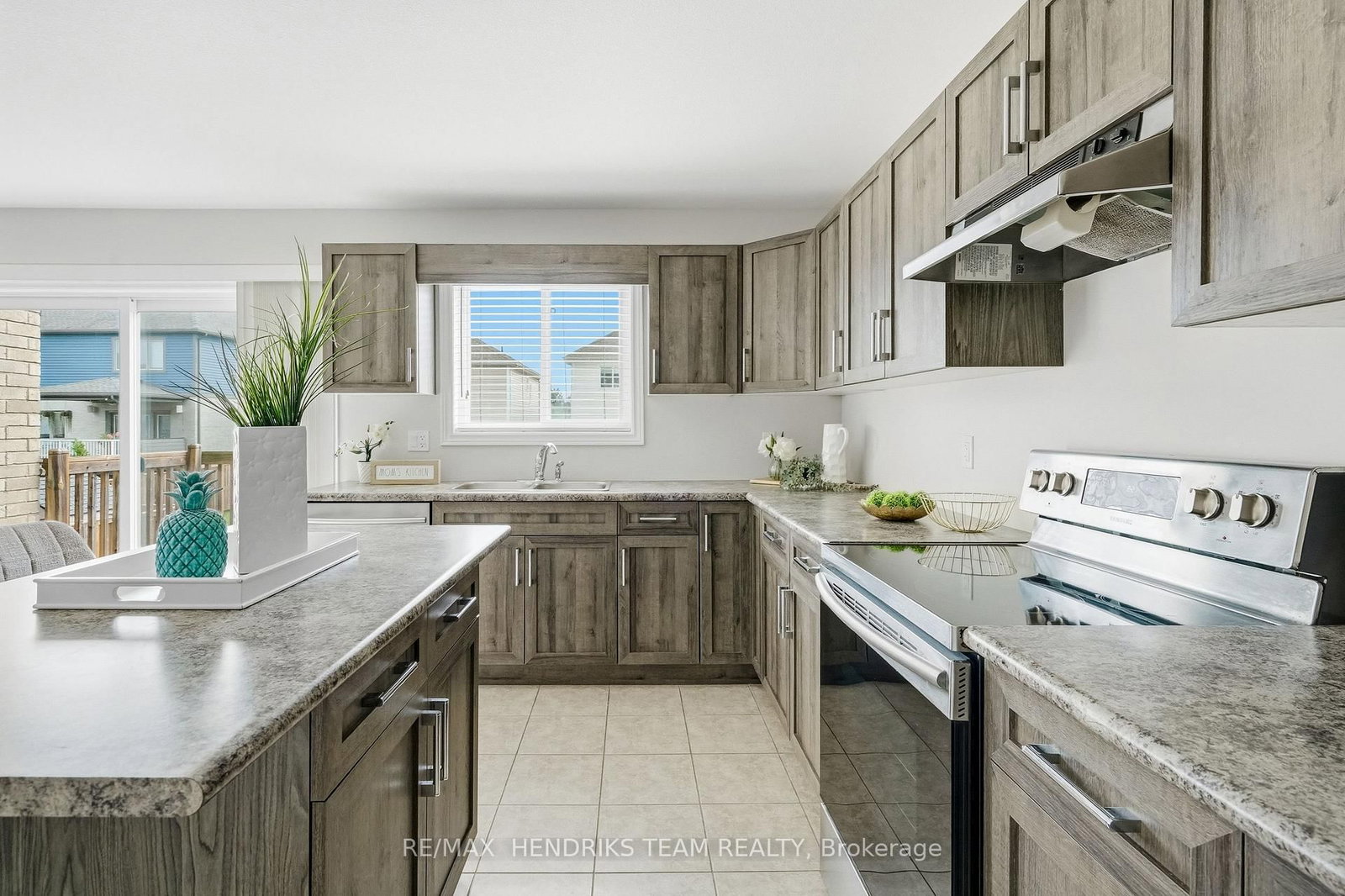 12 Riley Avenue • Pelham, ON photo 17