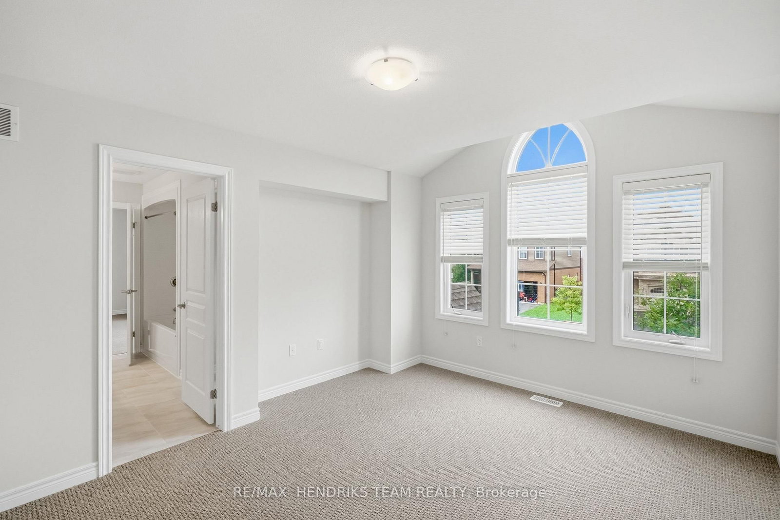 12 Riley Avenue • Pelham, ON photo 27
