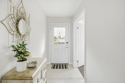 12 Riley Avenue • Pelham, ON photo 3