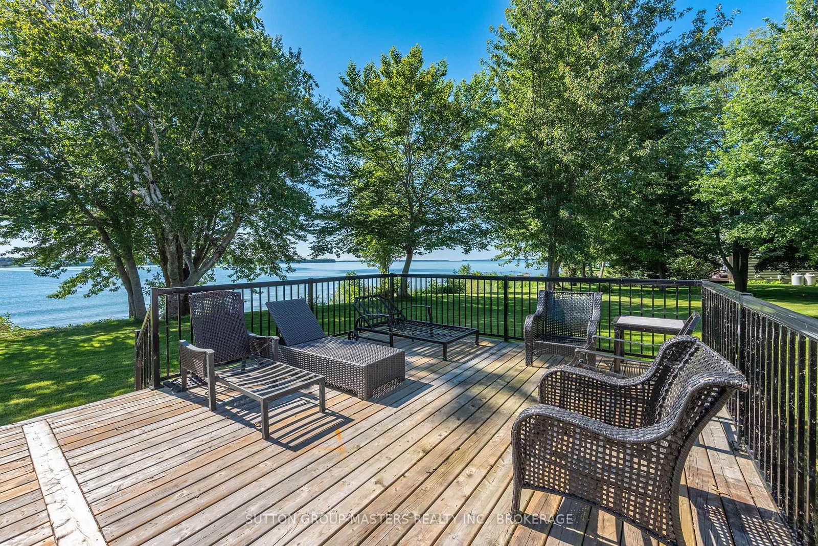 175 Pleasure Pt. Lane • Wolfe Island, ON photo 11