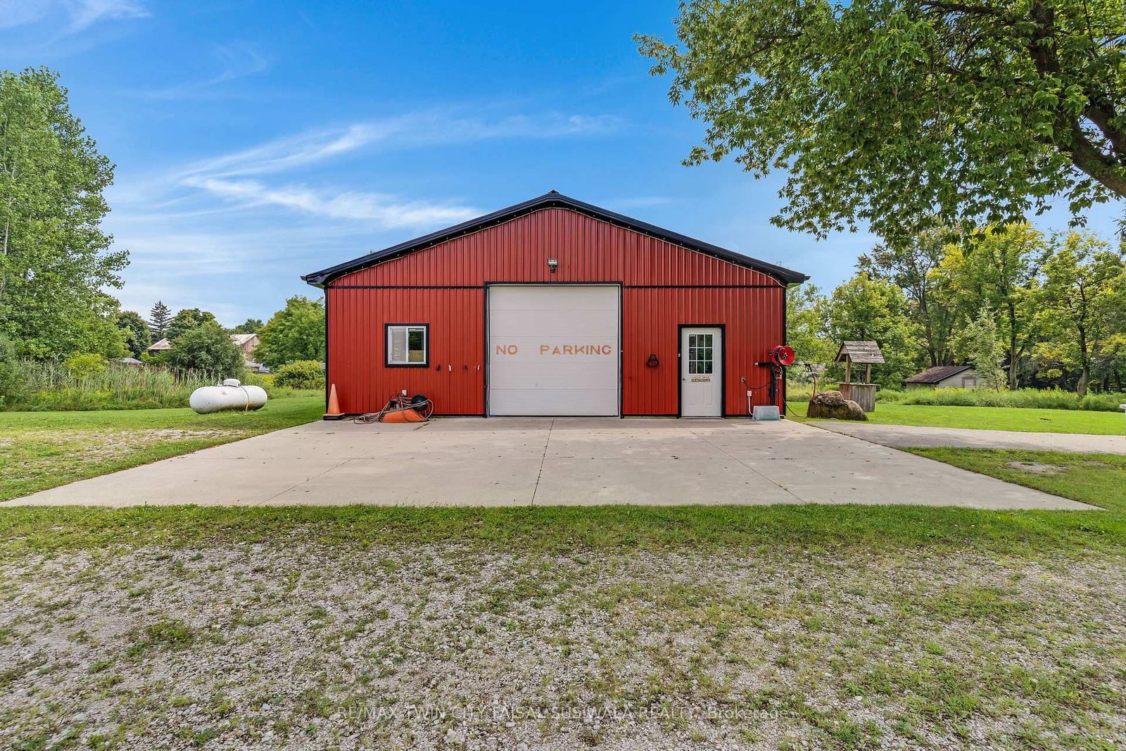 2172 Centre Road • Hamilton, ON photo 12