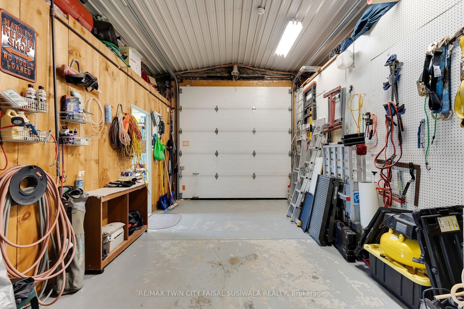 2172 Centre Road • Hamilton, ON photo 14