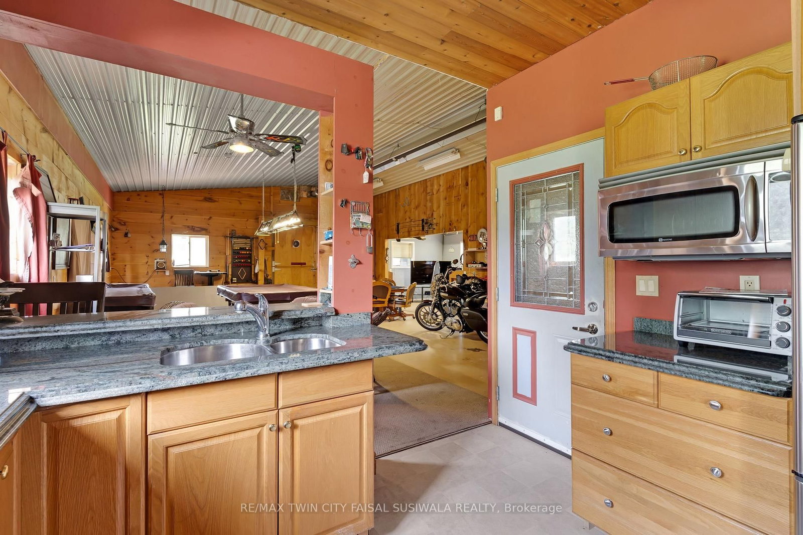 2172 Centre Road • Hamilton, ON photo 17