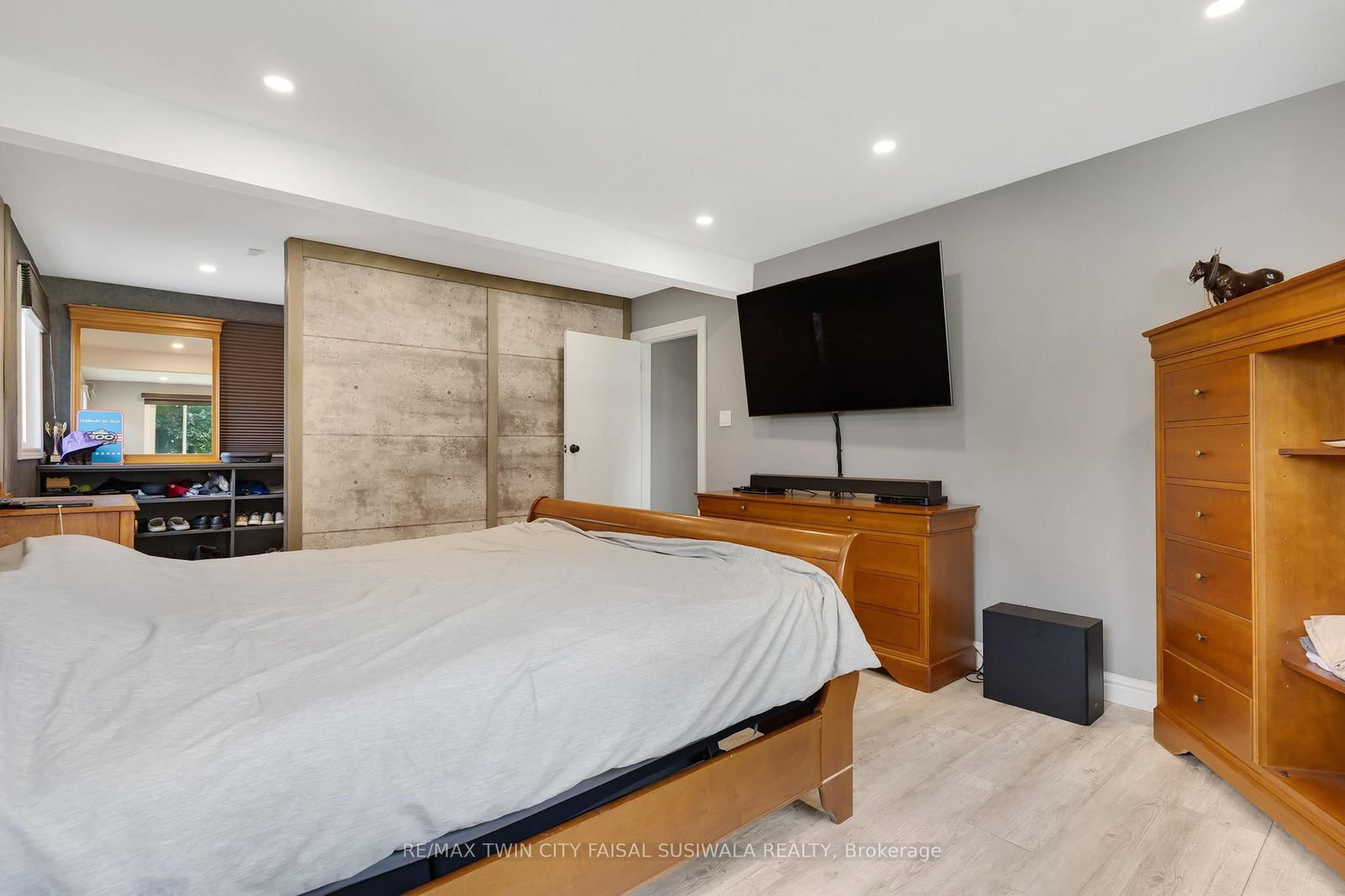 2172 Centre Road • Hamilton, ON photo 33