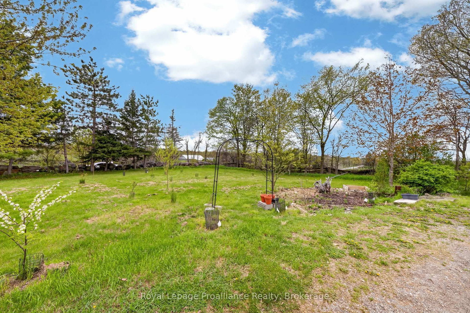 235 East Hungerford Road • Tweed, ON photo 40