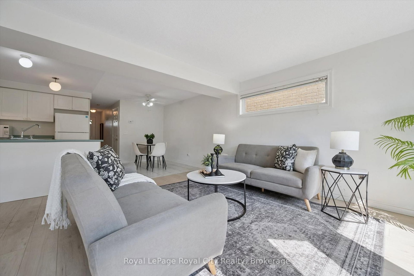 811 Edinburgh Road S • Guelph, ON photo 15