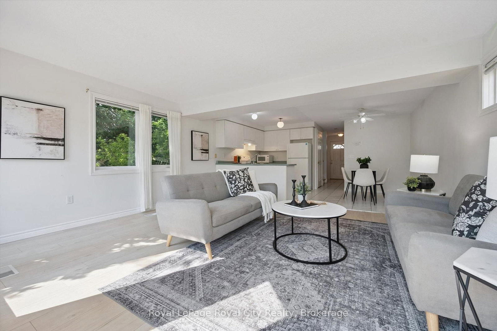 811 Edinburgh Road S • Guelph, ON photo 16