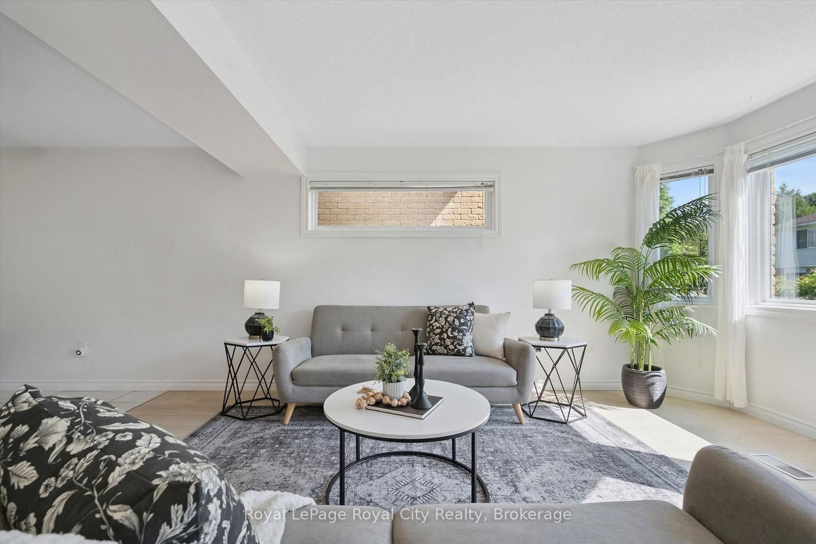 811 Edinburgh Road S • Guelph, ON photo 19