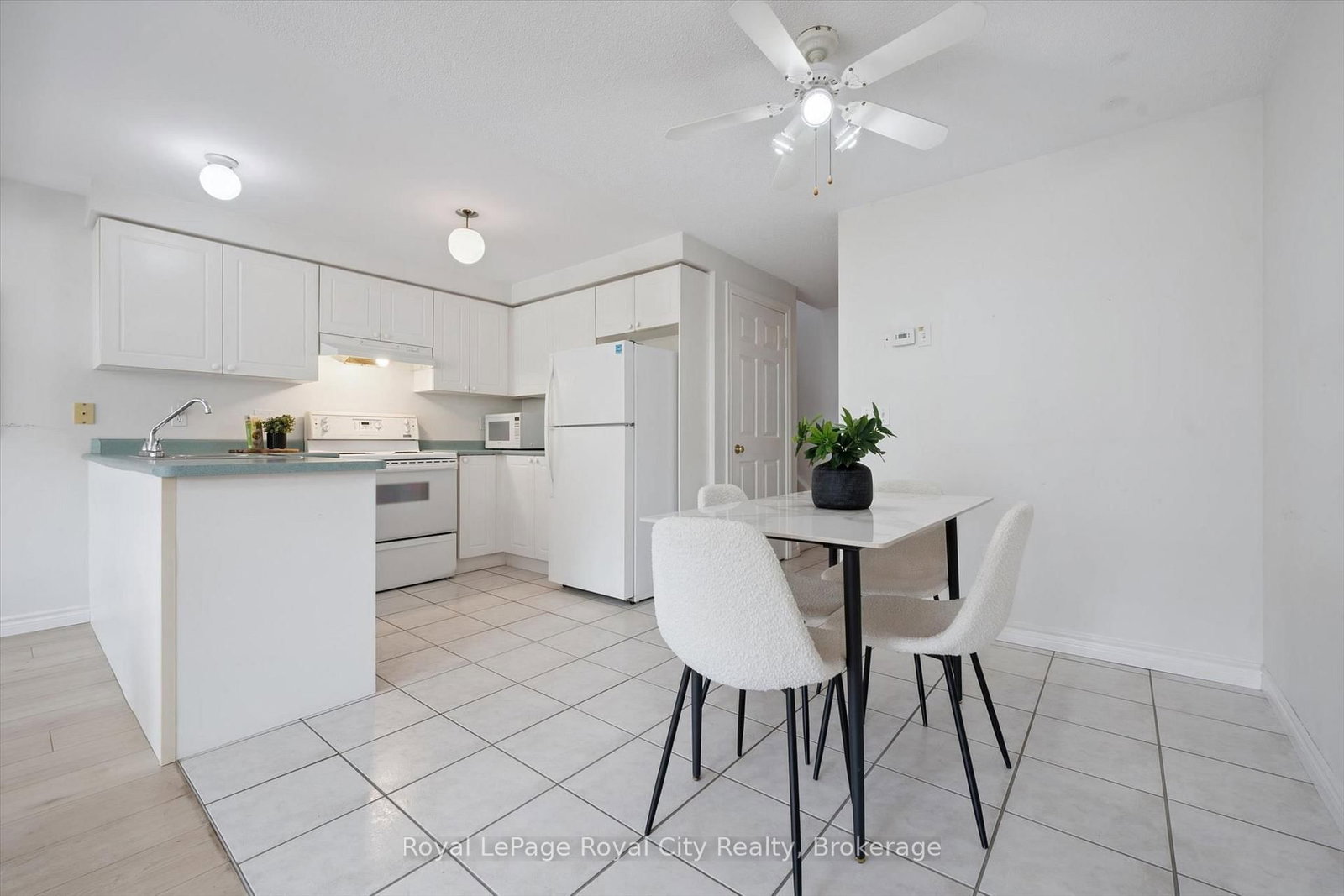 811 Edinburgh Road S • Guelph, ON photo 22