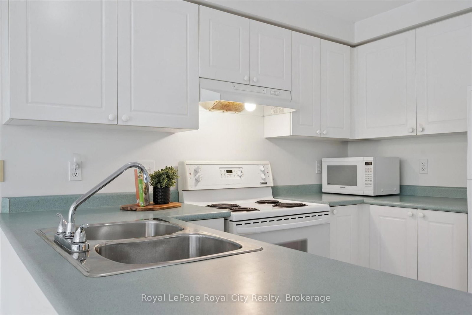 811 Edinburgh Road S • Guelph, ON photo 27