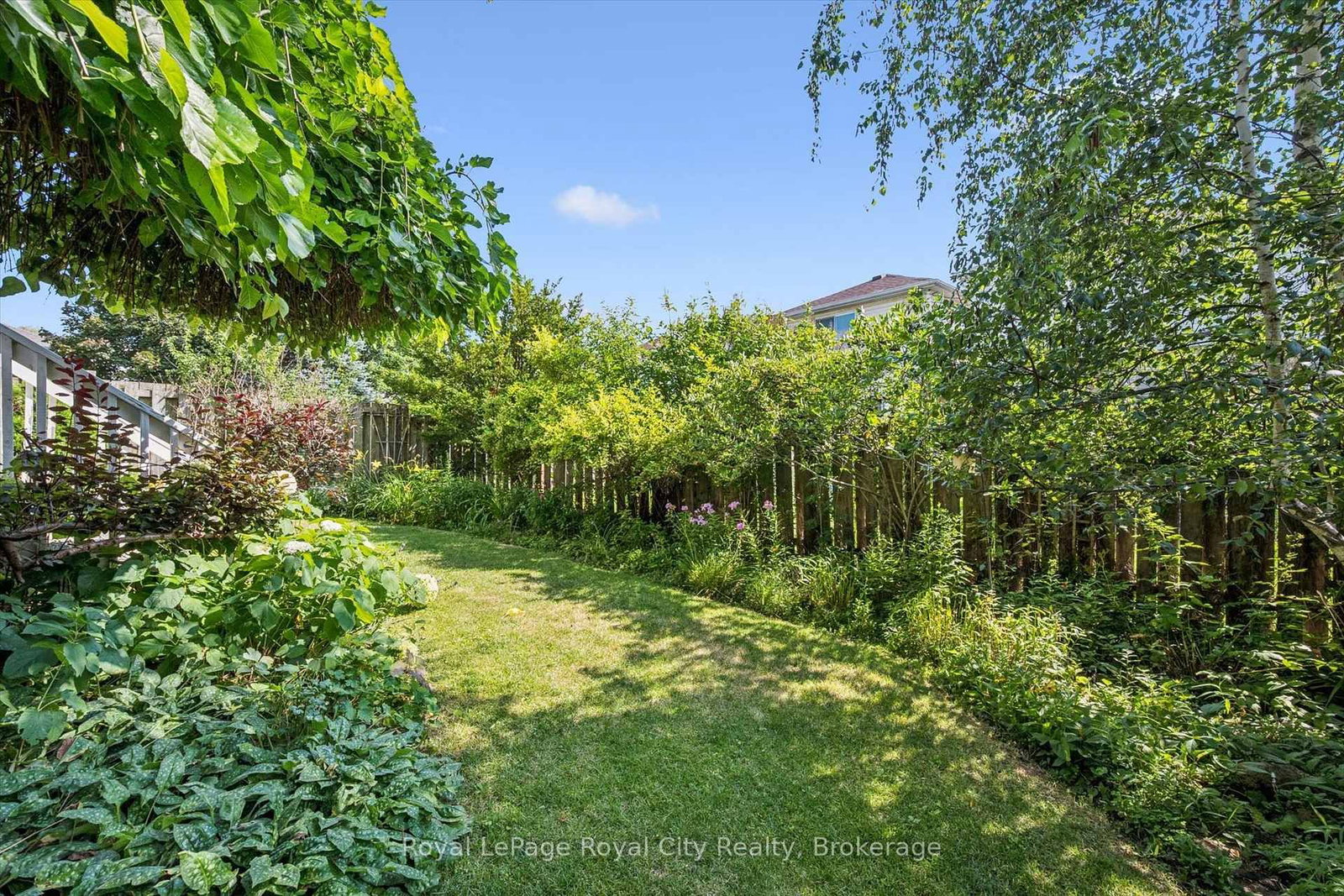 811 Edinburgh Road S • Guelph, ON photo 38