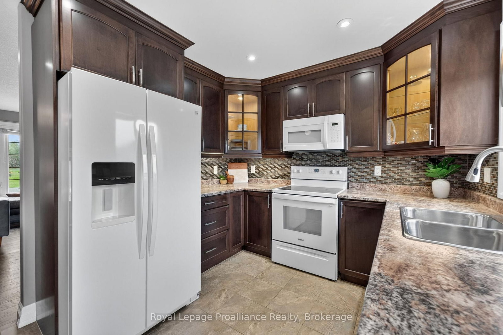 32 Aspen Drive • Quinte West, ON photo 9