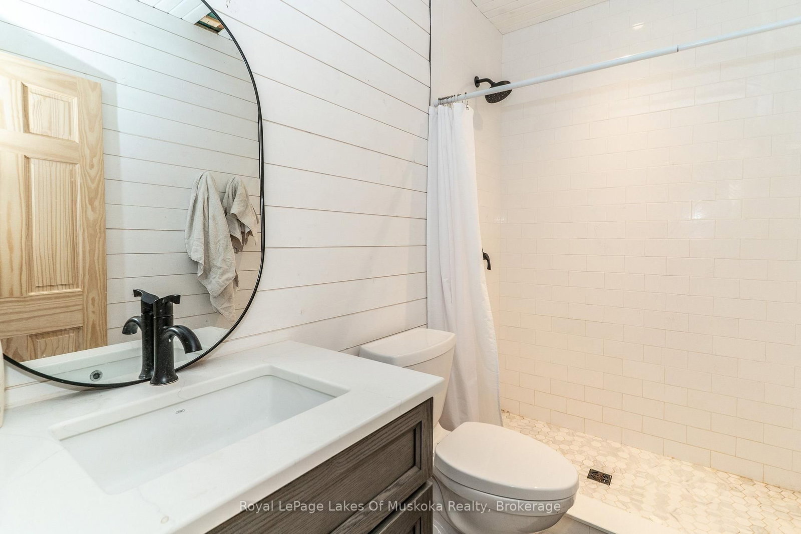 1029 Whiteside Road • Muskoka Lakes, ON photo 18