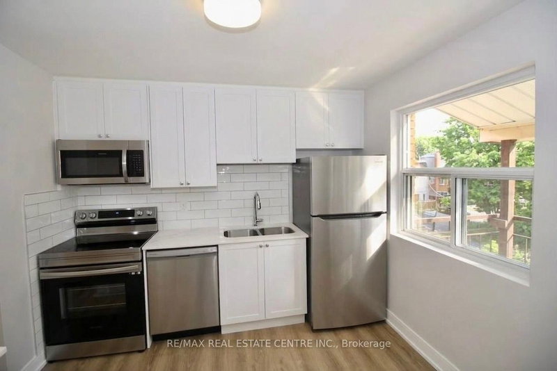 #6 - 424 Argyle Street S