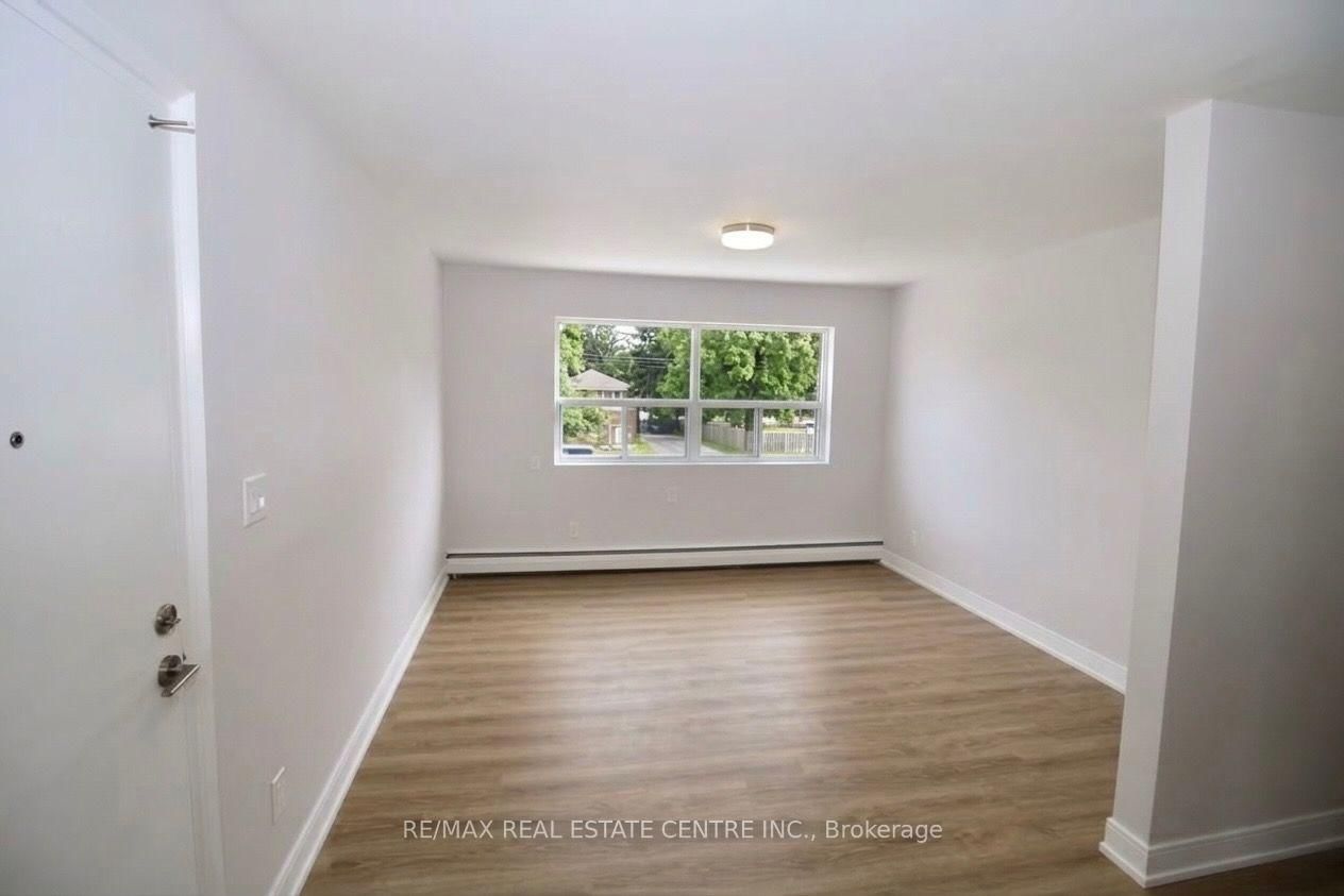 #6 - 424 Argyle Street S, Cambridge 5