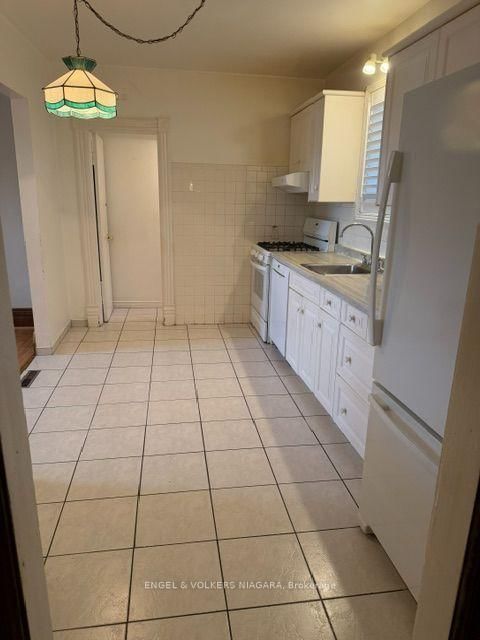 5821 Leonard Avenue • Niagara Falls, ON photo 15