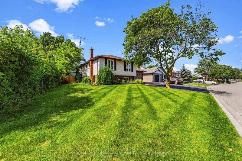 4 Ravine Crescent