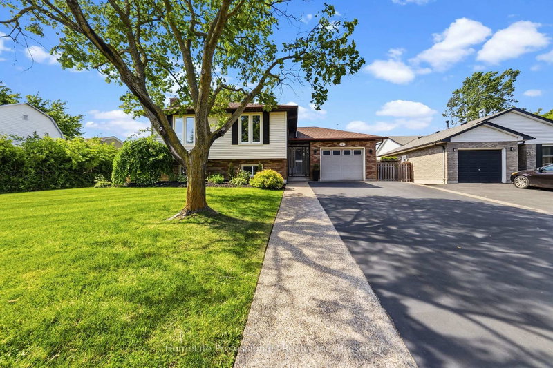 4 Ravine Crescent