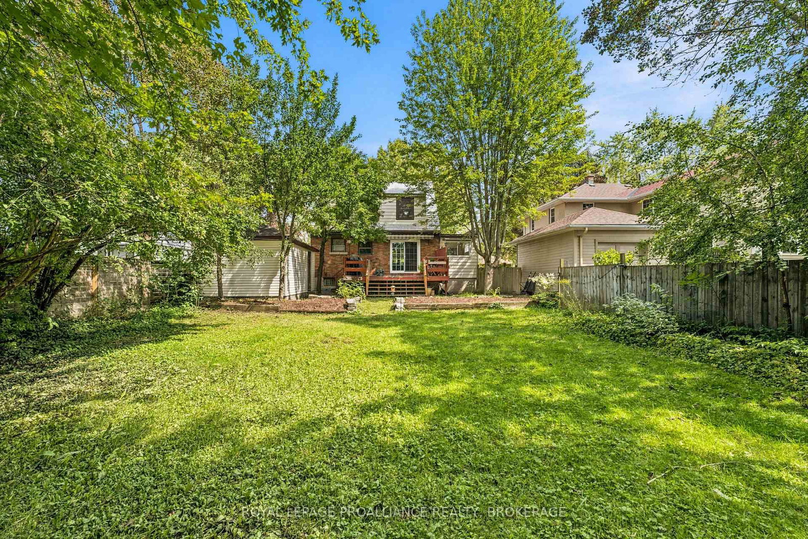 212 Westdale Avenue • Kingston, ON photo 36
