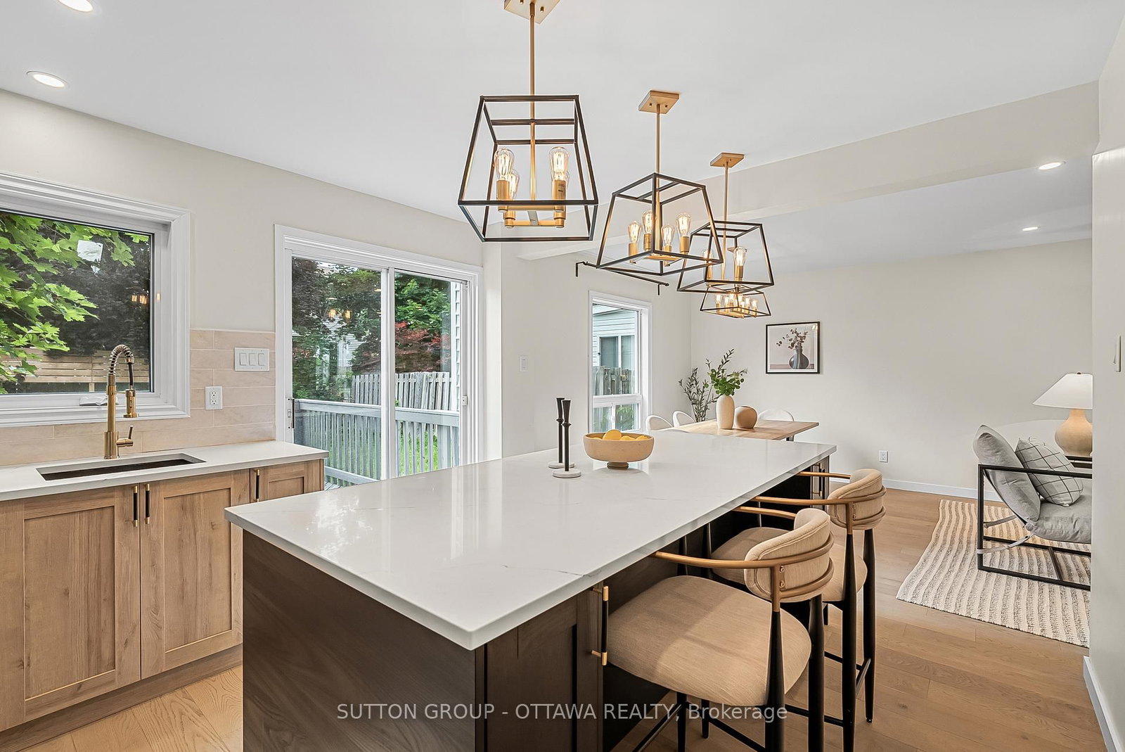 6651 Tooney Drive • Ottawa, ON photo 14