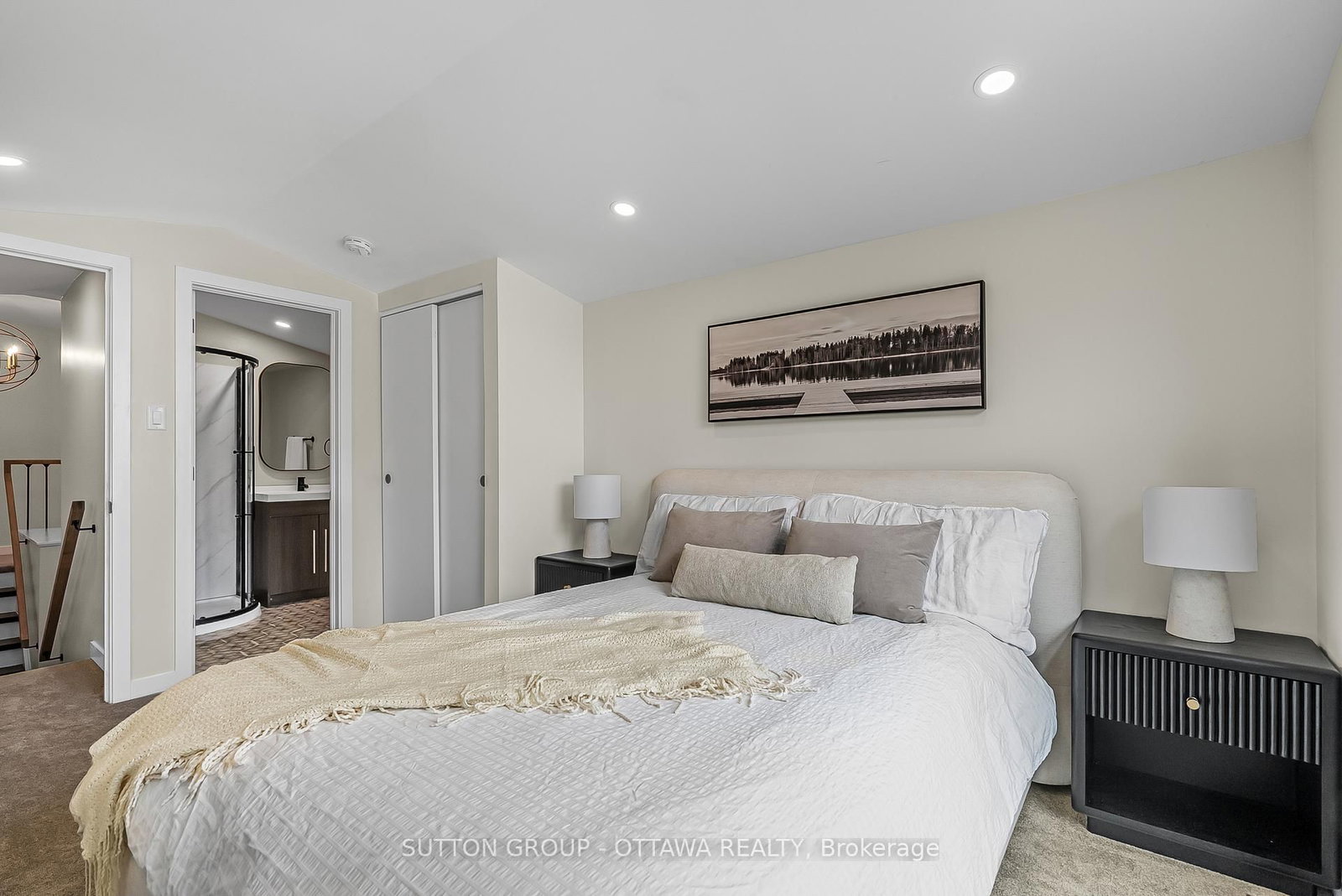 6651 Tooney Drive • Ottawa, ON photo 17