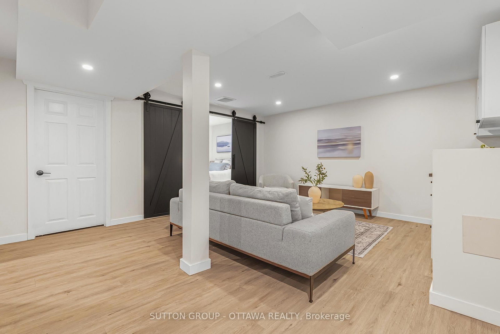 6651 Tooney Drive • Ottawa, ON photo 26